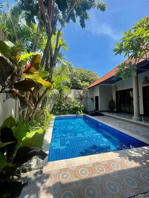 Stylish & Quiet Seminyak Pool Villa אינדונזיה